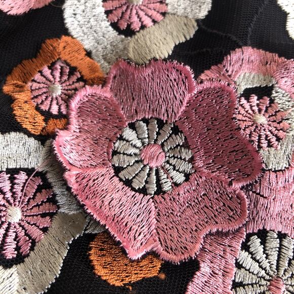 NWT French Connection Black Floral Embroidered 3D Mesh Mini Skirt Sz 0 Festival - Picture 3 of 9